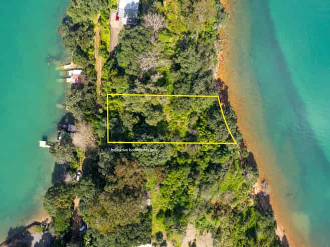 12 Pohutukawa Avenue, Omiha