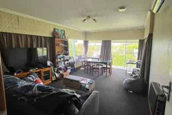 24 Hillcrest Road, Hillcrest