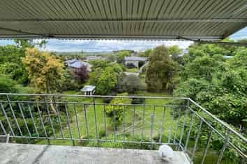 24 Hillcrest Road, Hillcrest