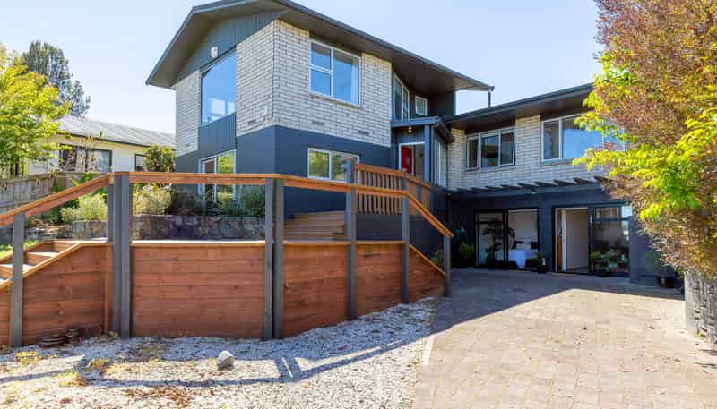 106 Taupo View Road, Hilltop