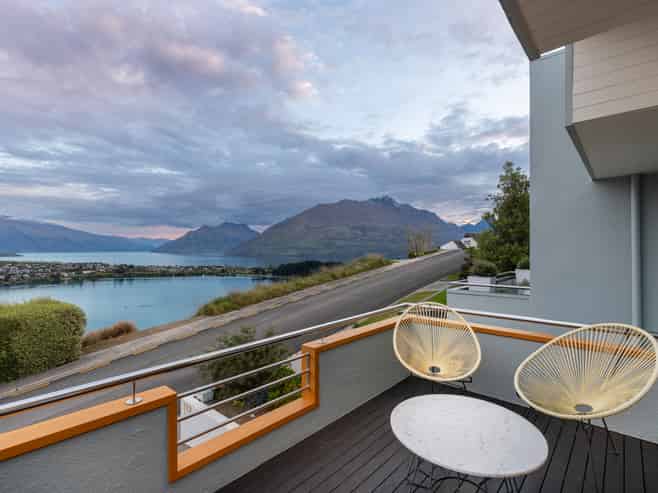 B/13 Peregrine Place, Queenstown Hill