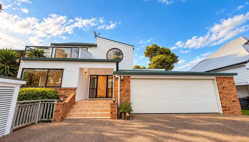 11 Gray Crescent, Torbay