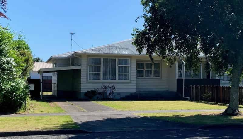 104a Queen Street, Levin