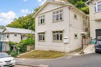 39 Adams Terrace, Aro Valley