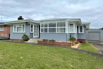 4 Burling Avenue, Whau Valley