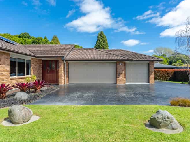 17 Edgewater Street, Waikanae