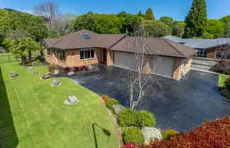 17 Edgewater Street, Waikanae