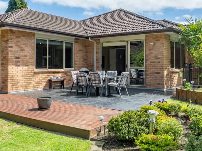 17 Edgewater Street, Waikanae