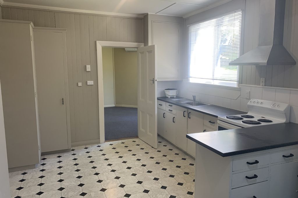 POPULAR SAWYERS BAY - WEST HARBOUR LIFESTYLE 2