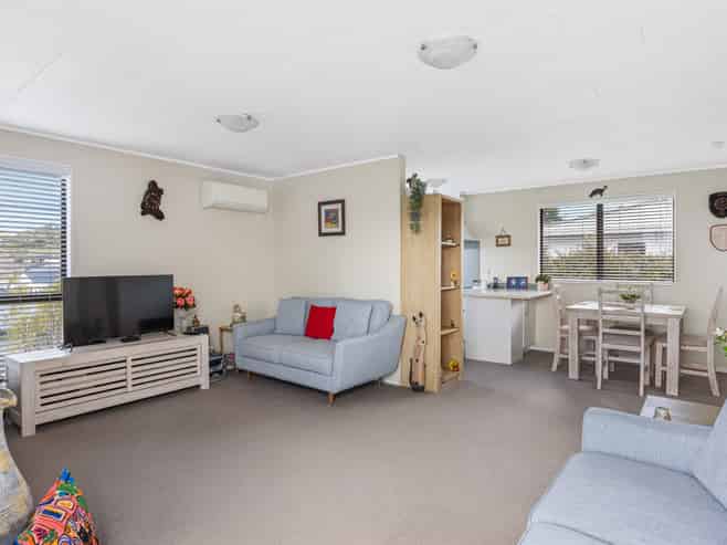 1/6 Wech Drive, Warkworth