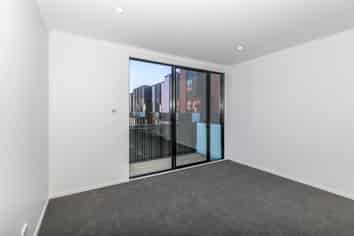 24/182 London Street, Hamilton Central