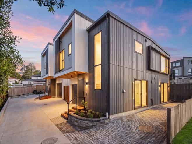 4A & 4B Datura Place, Sunnynook