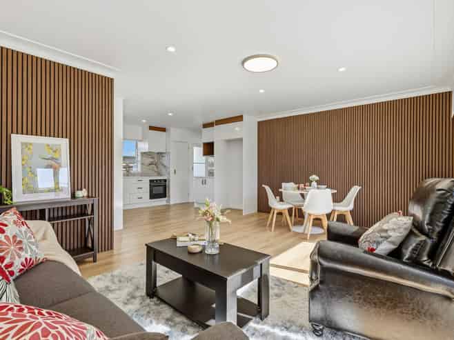 2/105 Coronation Road, Papatoetoe