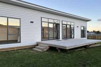 120a Harrison Street East, Featherston