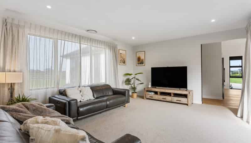 2 Orepunga Wy, Waiau Pa