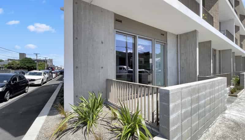 G09/2 Campbell Terrace, Petone