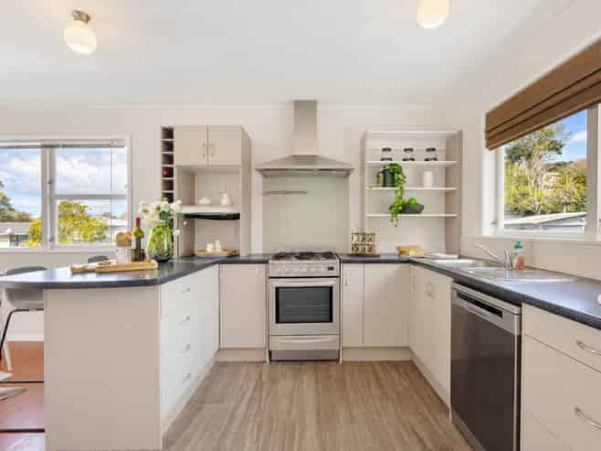 11 Rosalind Road, Glenfield