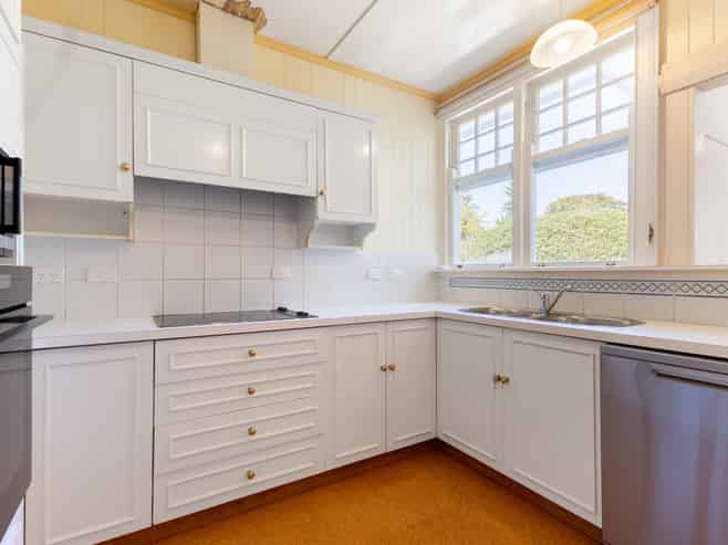 3 Arthur Street, PARAPARAUMU BEACH