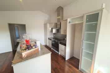 35 Hobson Street, New Plymouth Central