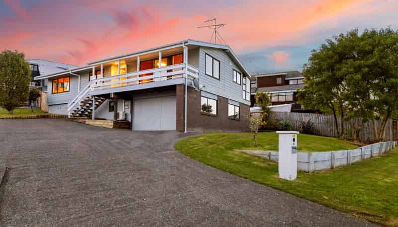 31 Marina View Drive, West Harbour