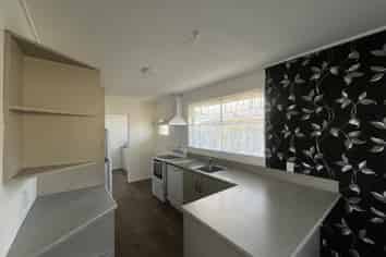 57  Lauder Crescent , Heidelberg