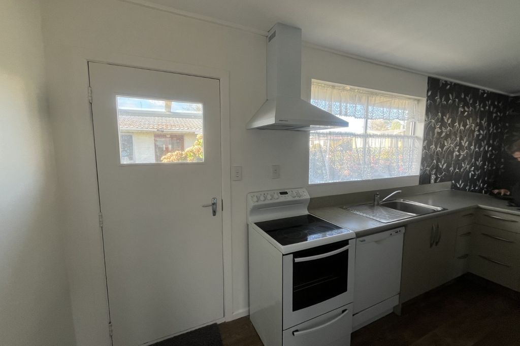 A Standout Lauder Crescent Opportunity 4