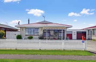84A Broadway, Stratford