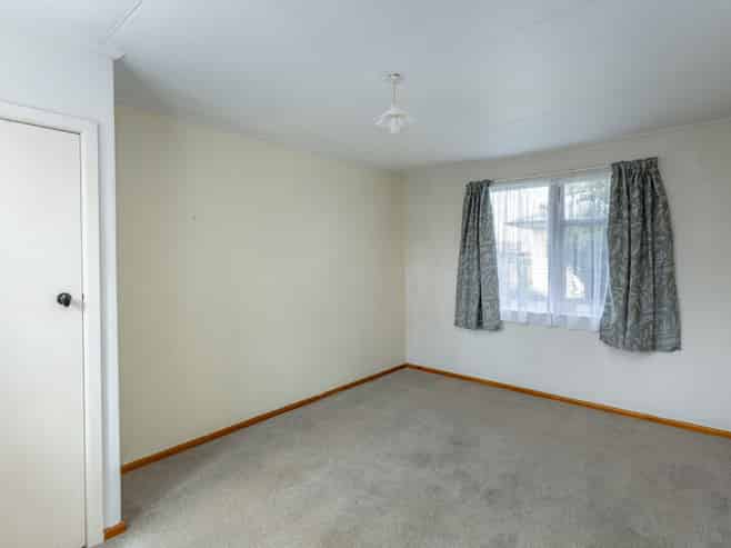 33 Stuart Crescent, Masterton