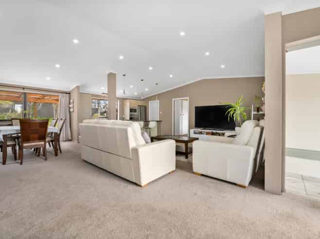 7 Fortyfoot Lane, Sunnyhills