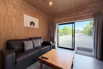  72A Scarlys Way, Okitu