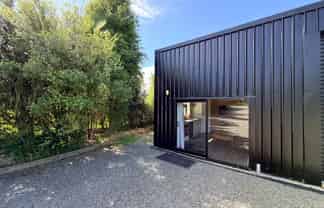  72A Scarlys Way, Okitu