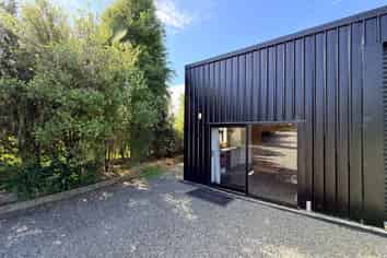  72A Scarlys Way, Okitu