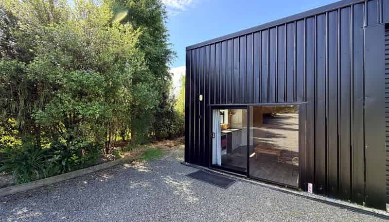  72A Scarlys Way, Okitu