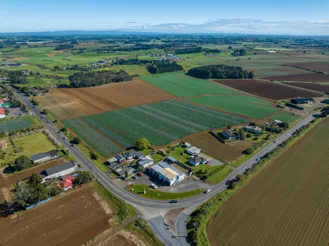 292 Waiuku Road, Puni