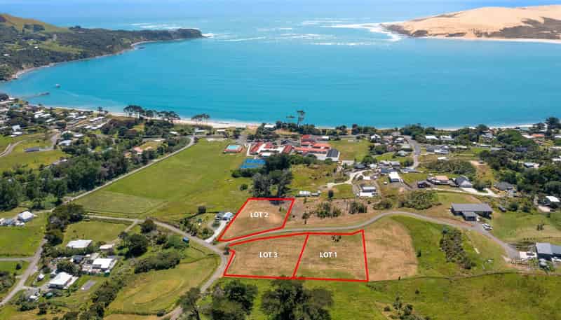 21 Martin Road, Omapere