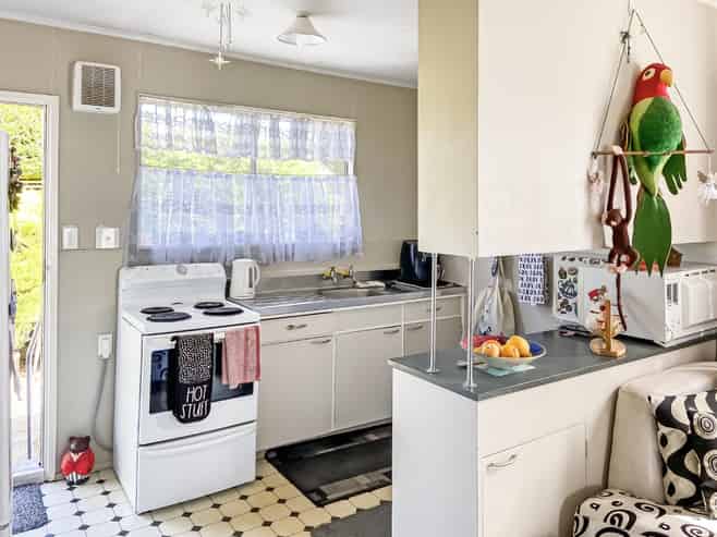 2/69A Pine Avenue, Ebdentown