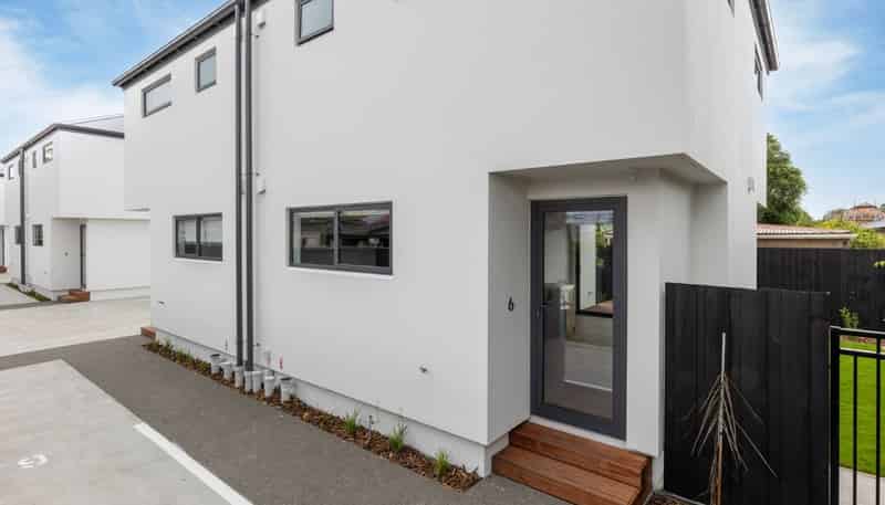6/654 Gloucester Street, Linwood