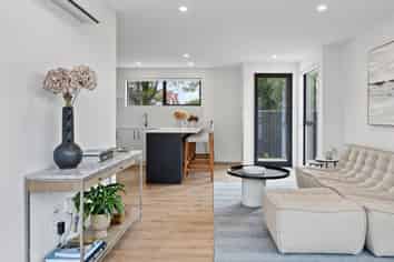 6/654 Gloucester Street, Linwood