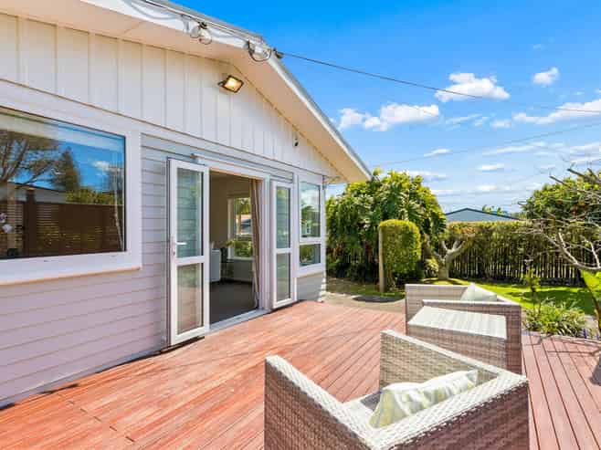115 Vodanovich Road, Te Atatu South