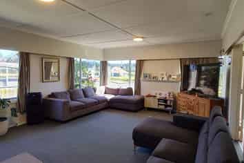573 Waitarere Beach Road, Waitarere Beach