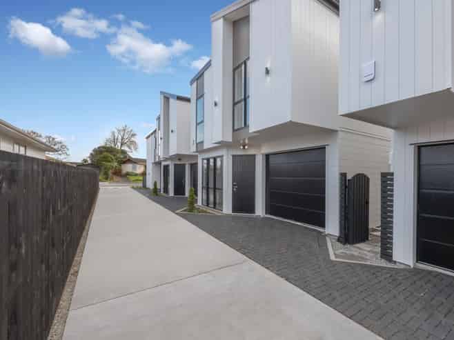 2/170 Mahia Road, Manurewa