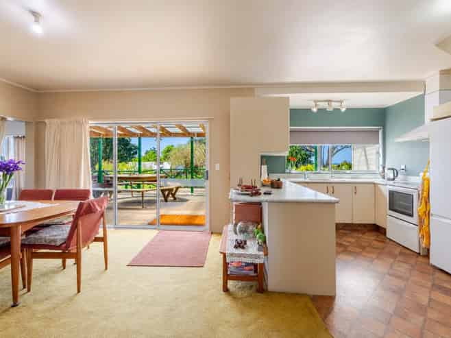 25 Beach Road, Porangahau