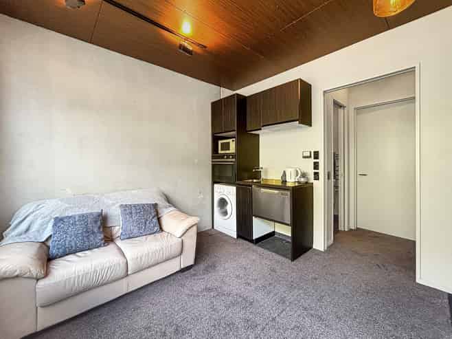 6/26 Glenmore Street, Thorndon