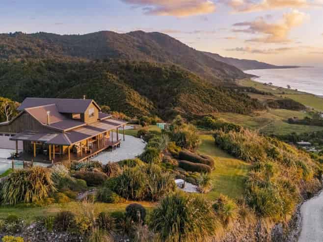 44 Ruru Lane, Mokihinui