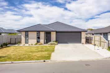 12 Sills Street, Ravenswood