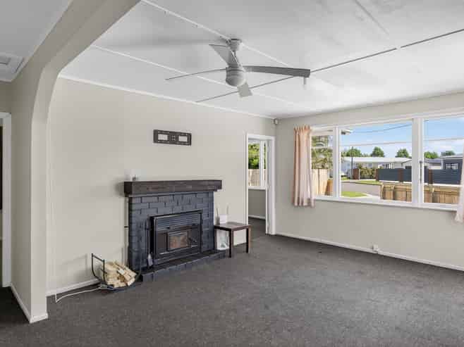 11 Matthews Road, Tamarau