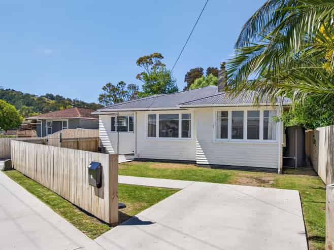 11 Matthews Road, Tamarau