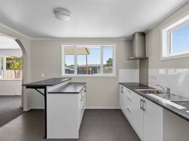 11 Matthews Road, Tamarau