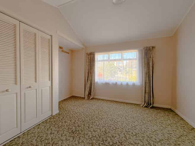 24 Taharepa Road, Hilltop