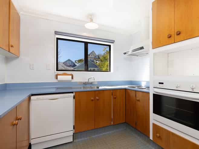1/42 Shelbourne Street, Nelson